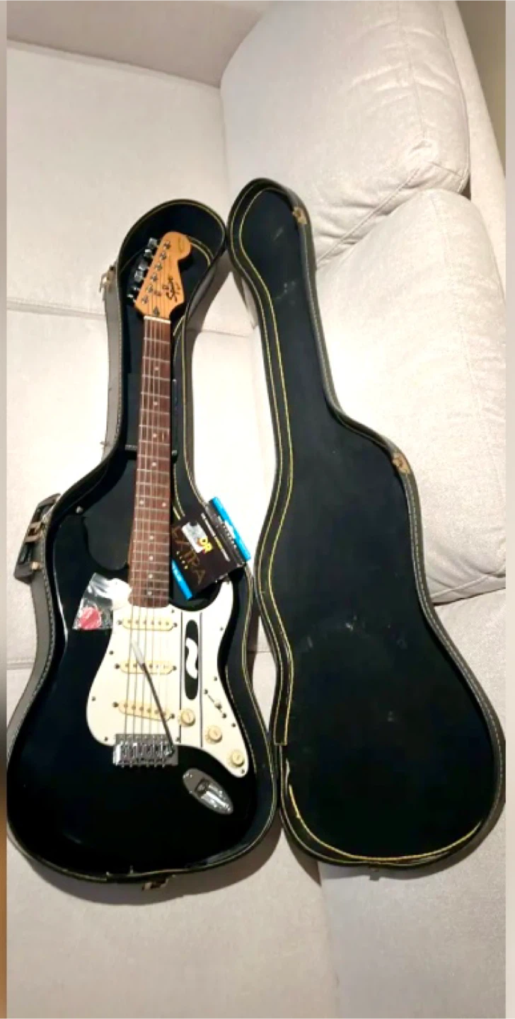 Squier Stratocaster Electric Fender Black White Guitar