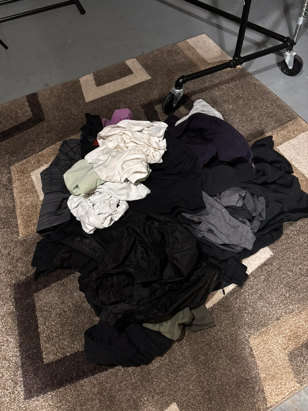 Lululemon flawed lot 25 pieces