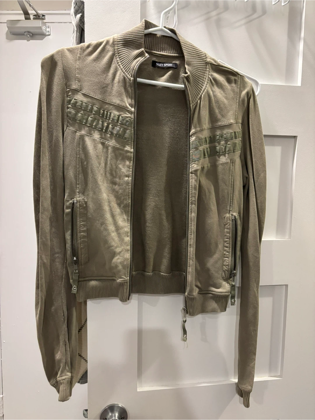SUZY SPORT Women's Bomber Jacket - Olive Green