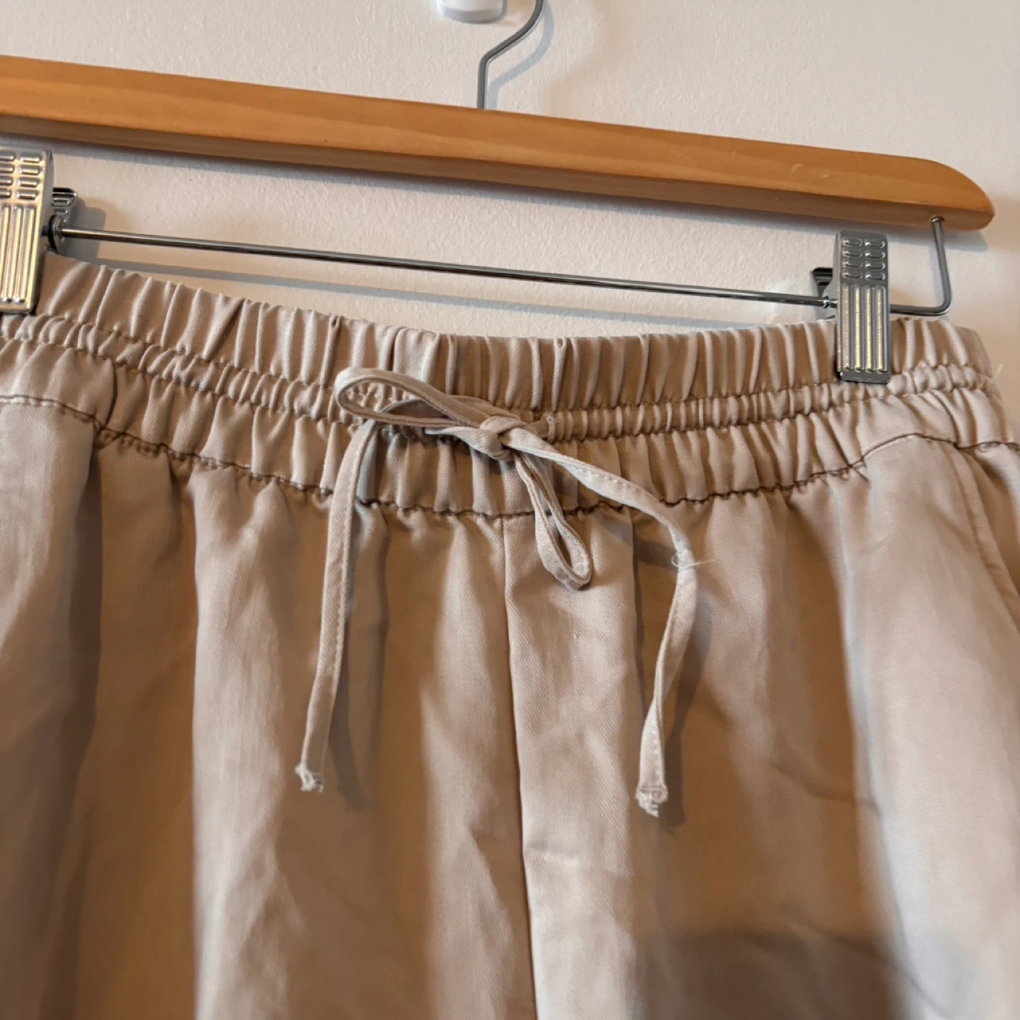H&M Women's Tan Drawstring Pants Size Small - photo 2