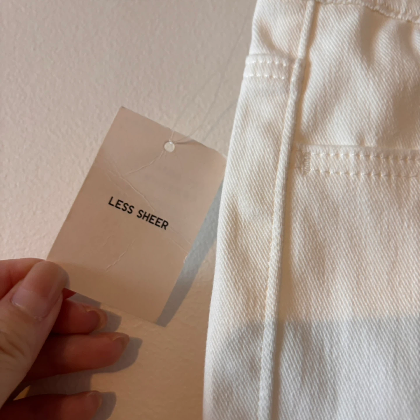 BNWT UNIQLO Women's White Pants Size Small - photo 2