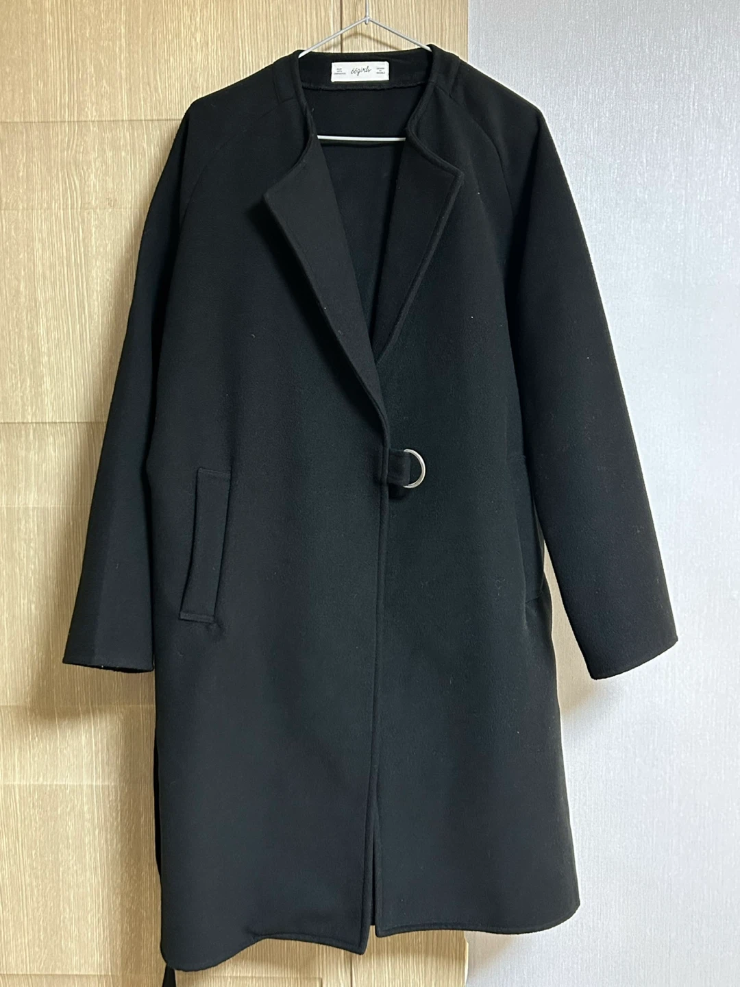 moving sale - Black Belted Coat - photo 2
