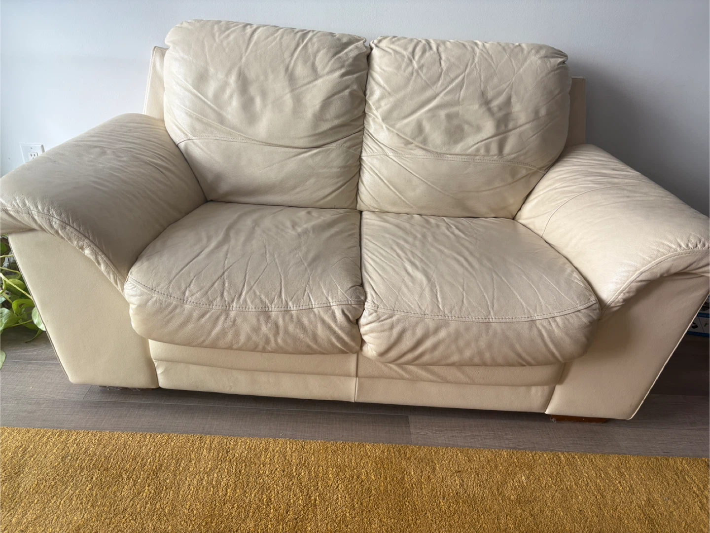 Cream Leather Loveseat Sofa - photo 4