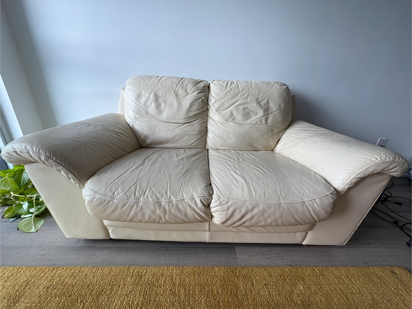Cream Leather Loveseat Sofa - photo 2