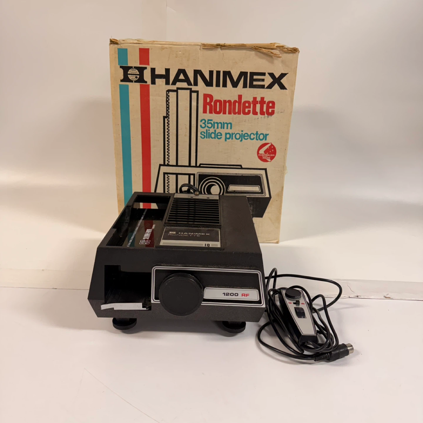 Vintage Hanimex Rondette 1200 RF 35mm Slide Projector w/ Remote
