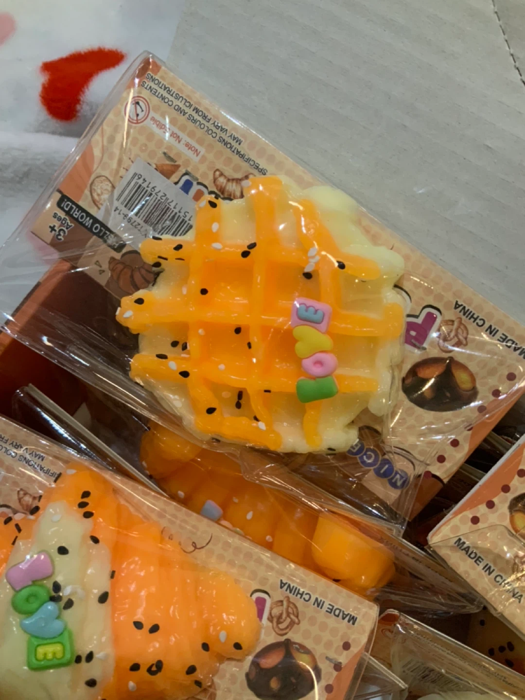 Kawaii Squishy Toys - Food Shaped (Donuts, Croissants, Sushi) - photo 2