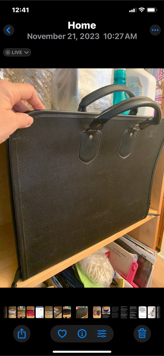 Black leather portfolio case 🏆