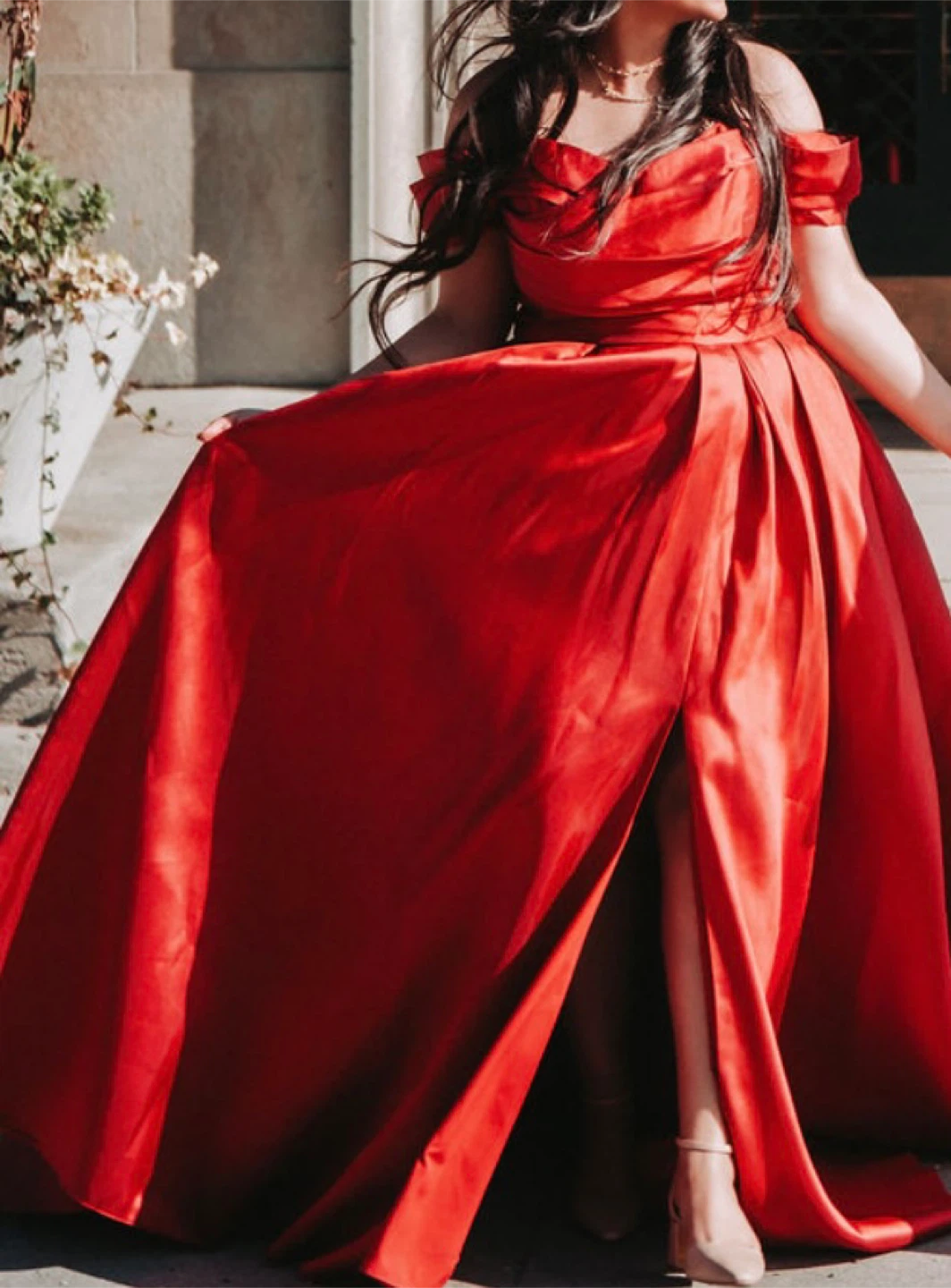 Elegant Red Off-Shoulder Evening Gown – Like New (Used Once) - photo 2
