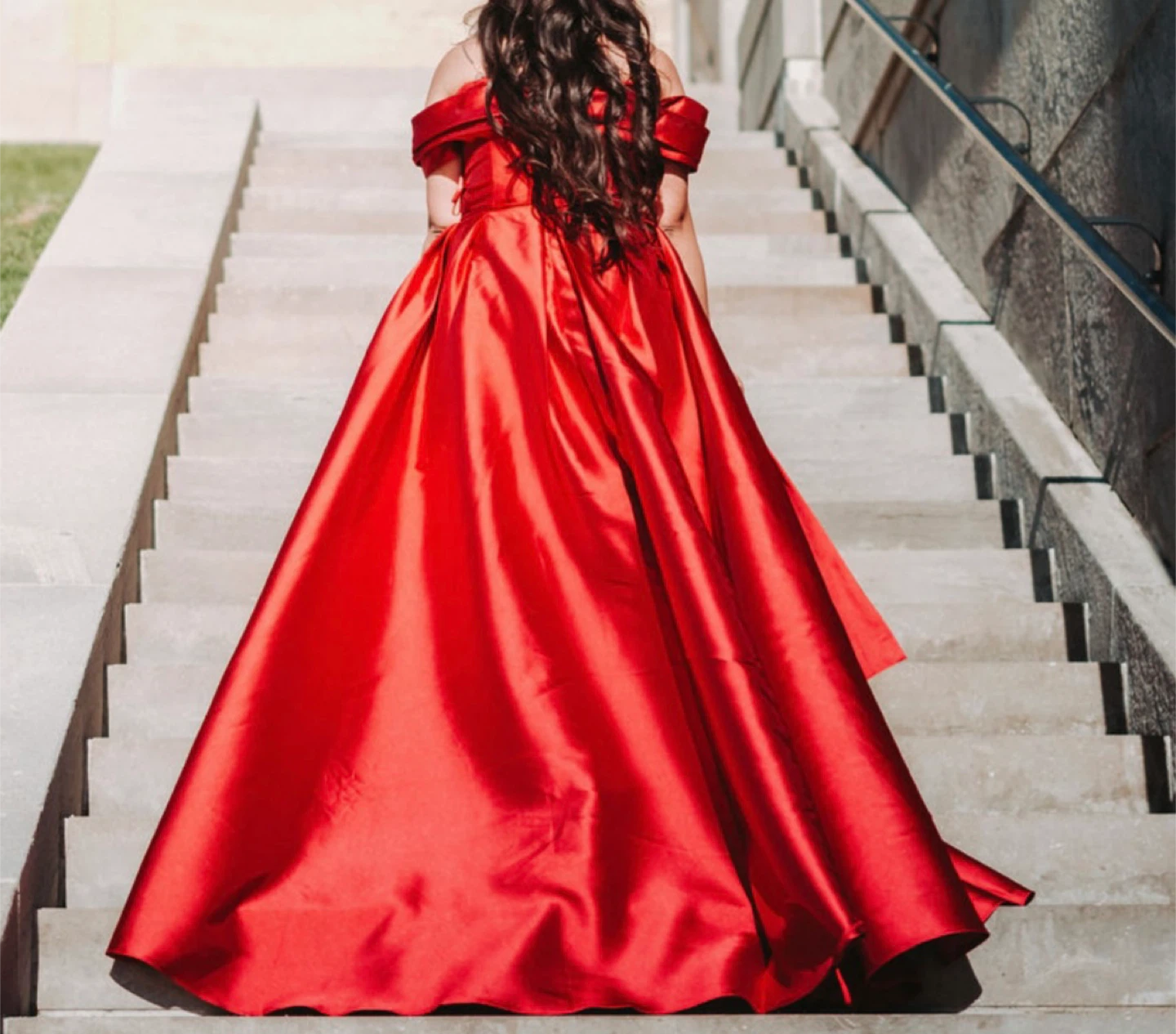 Elegant Red Off-Shoulder Evening Gown – Like New (Used Once) - photo 4