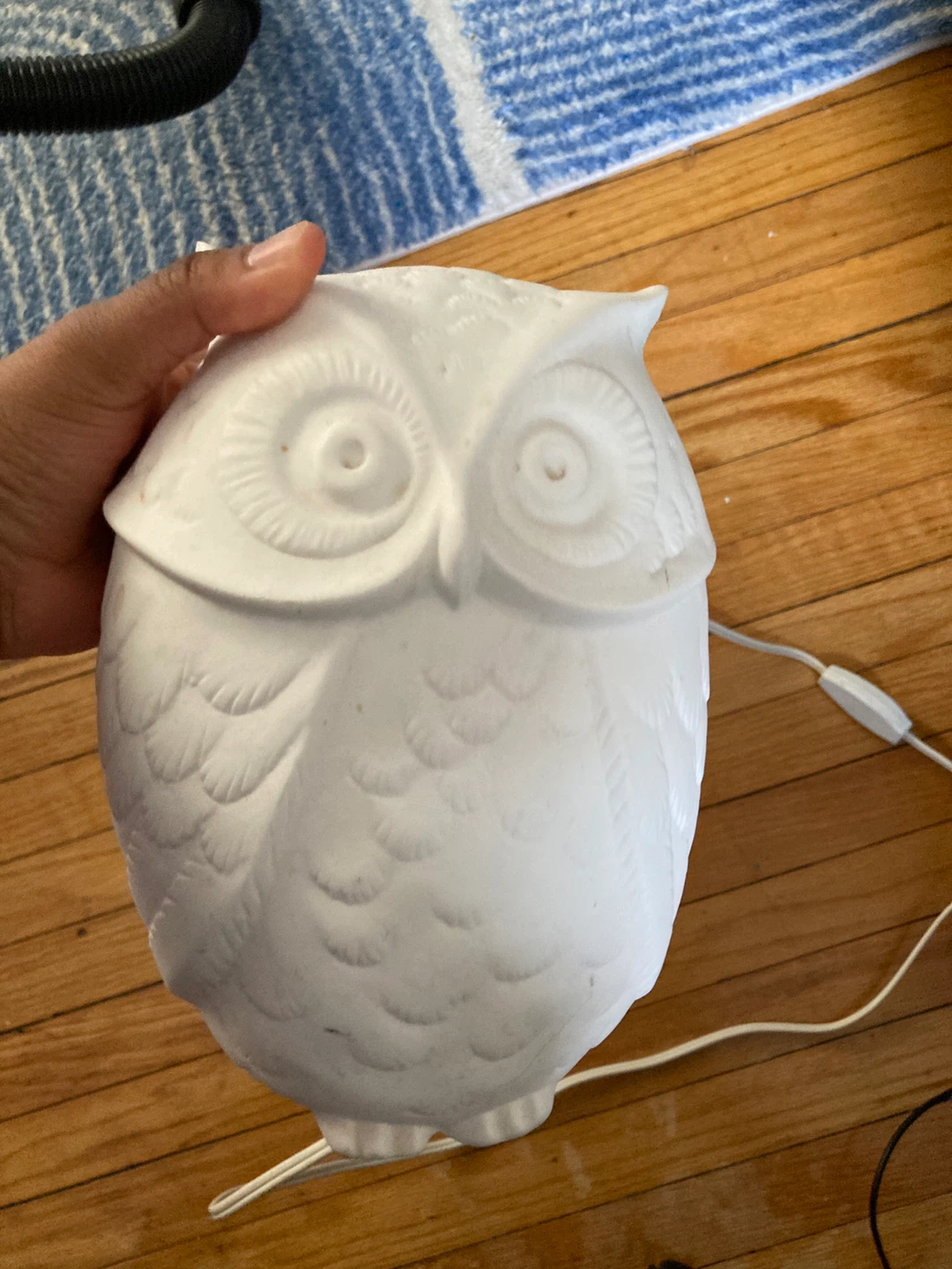 White Owl Lamp - works