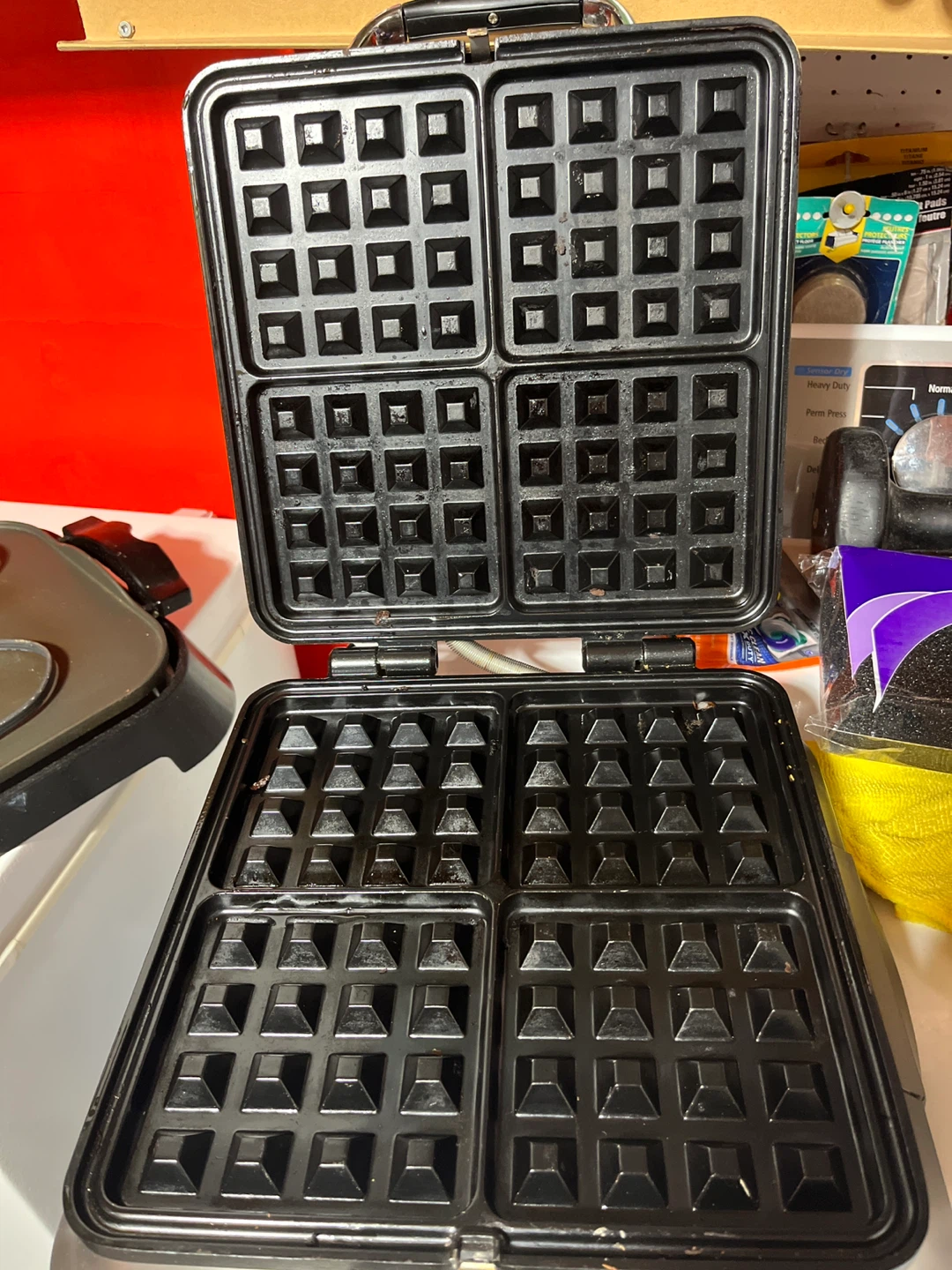 Cuisinart 4-Slice Waffle Maker 🏆 - photo 2
