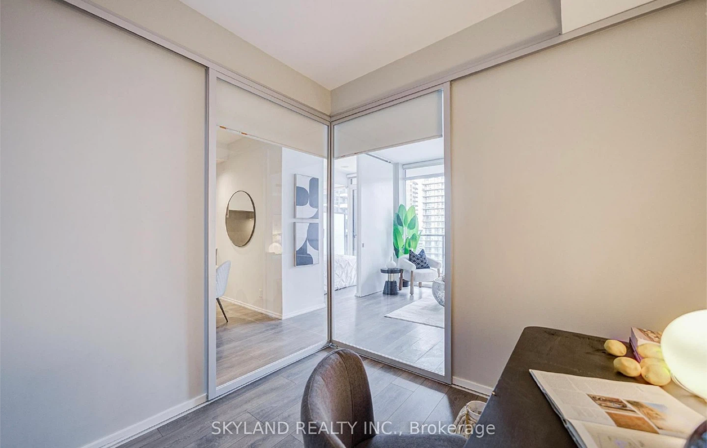 3 Bed | 2 Bath New Unit in Toronto - photo 3