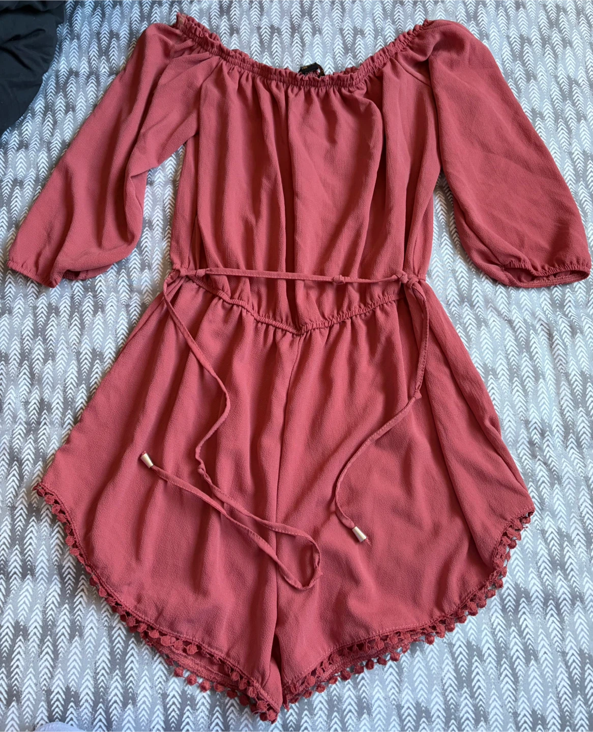 Revamped Off-Shoulder Romper - Size Medium - photo 2