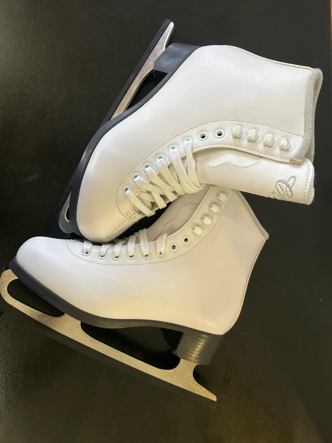Jackson Cameo Figure Skates
