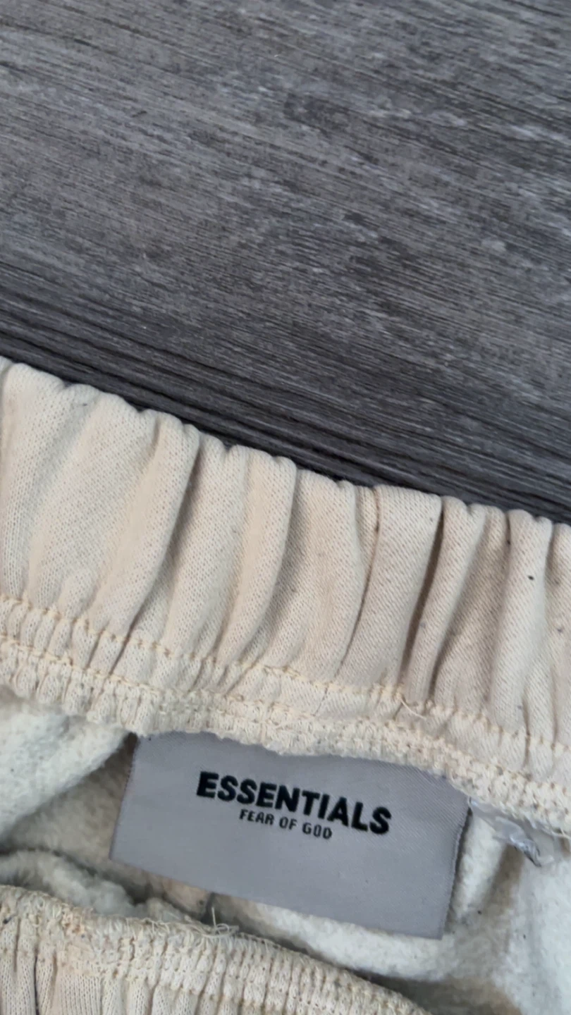essential pants beige