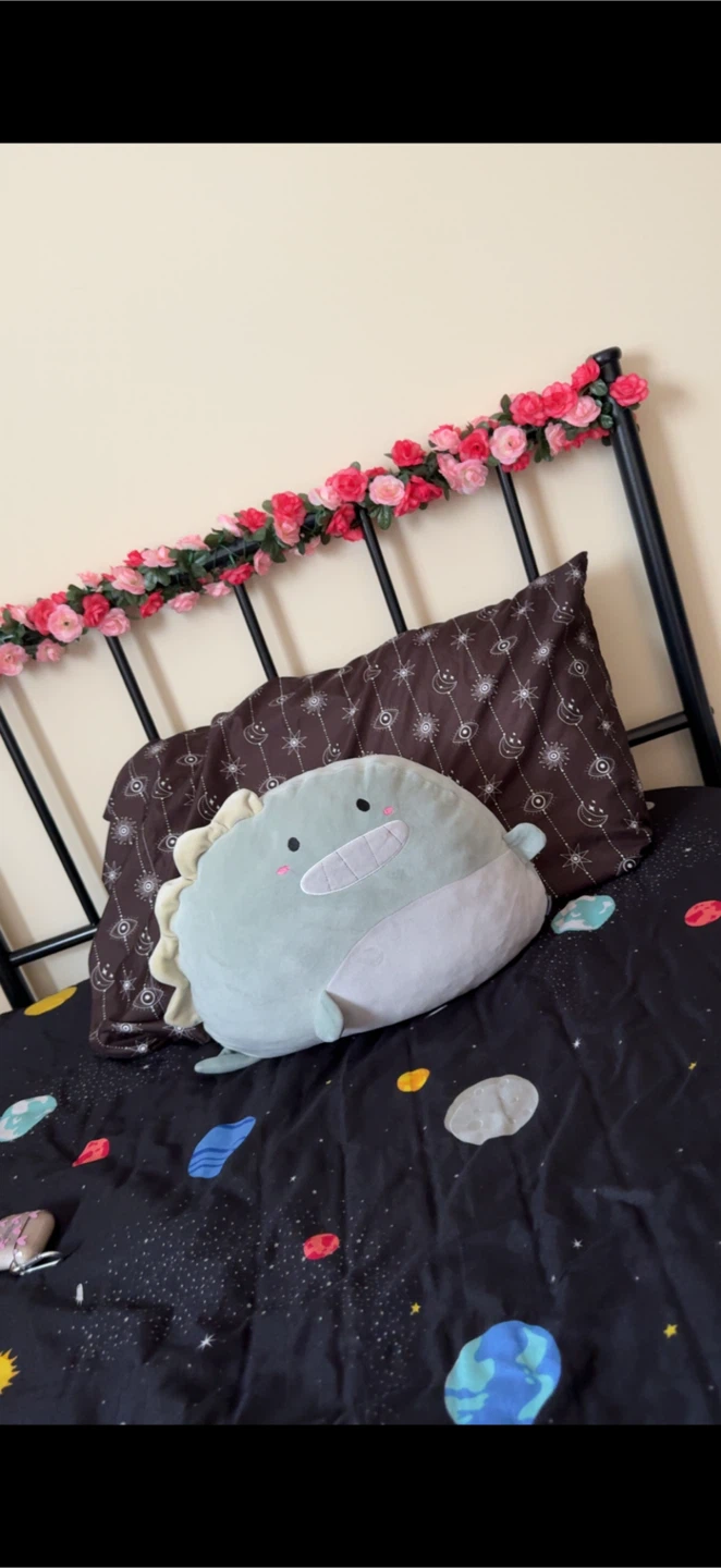 Twin Bed Frame with Duvet Cover and Pillows