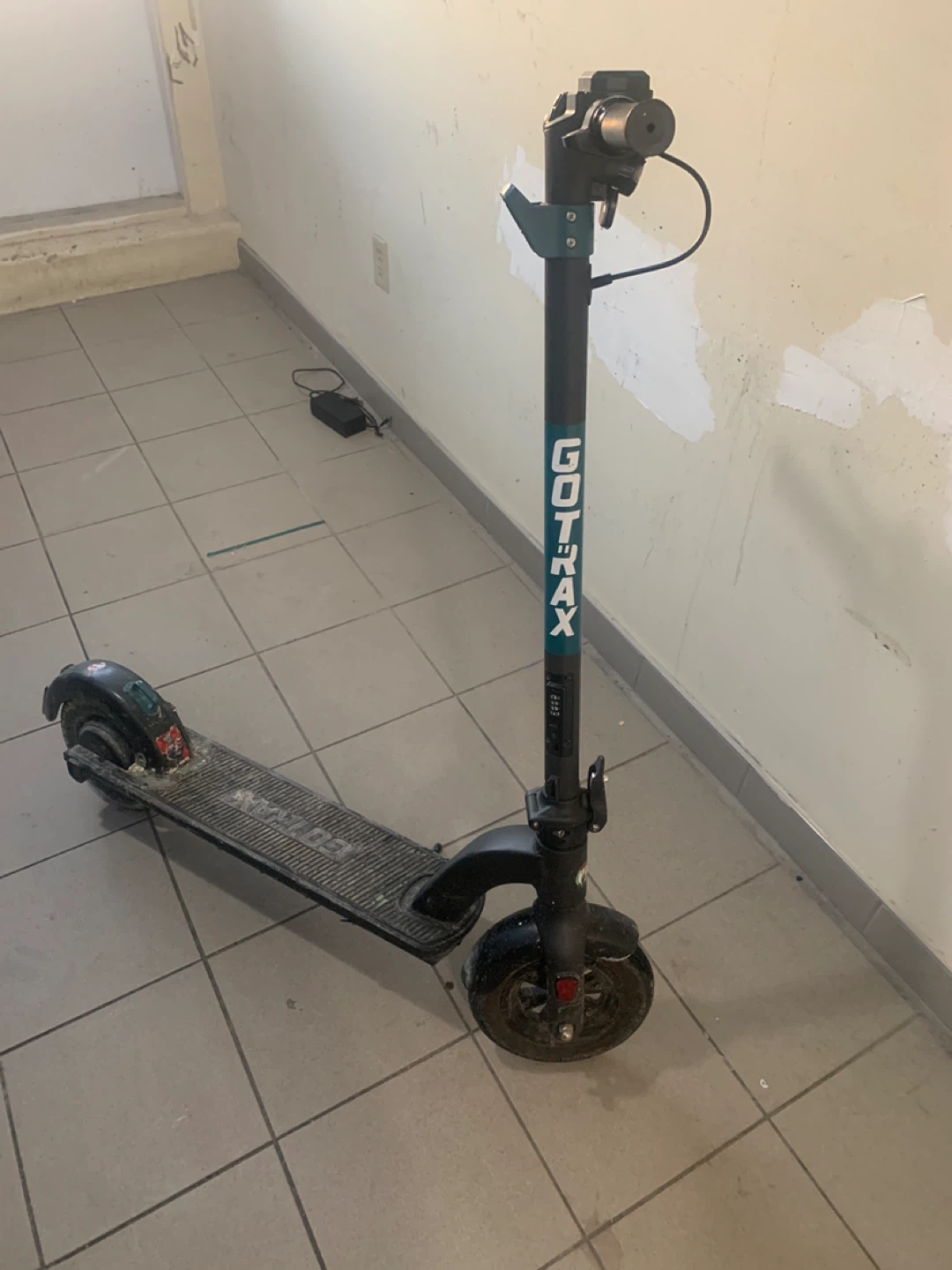 GOTRAX Electric Scooter - photo 2