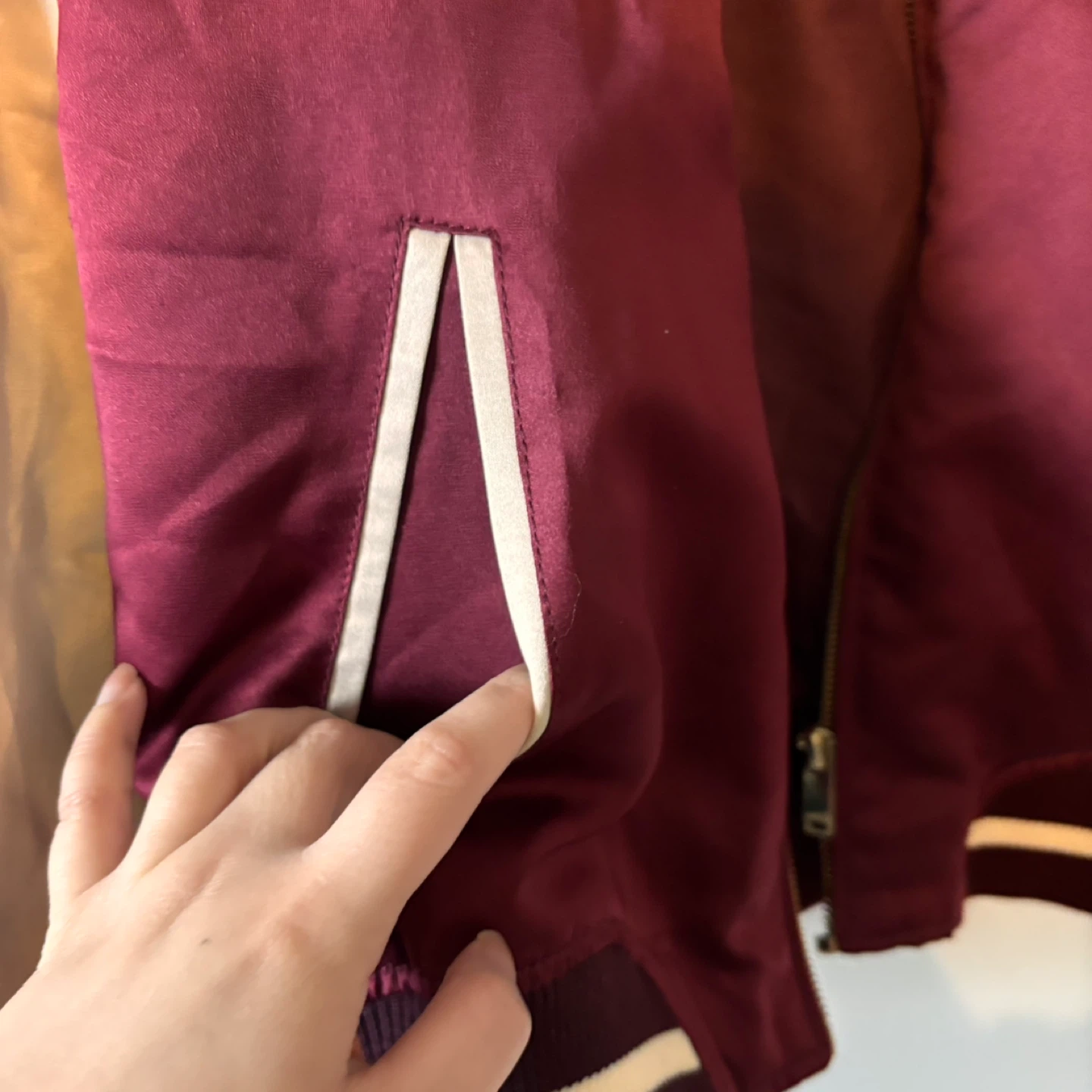 Forever 21 Embroidered Bomber Jacket Size Medium - photo 4