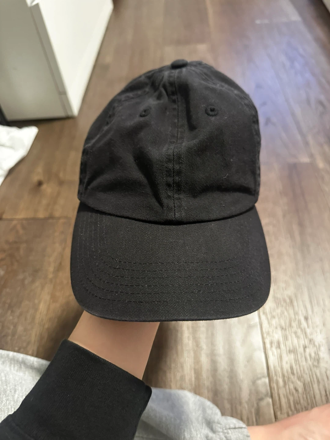 H&M Black Baseball Cap