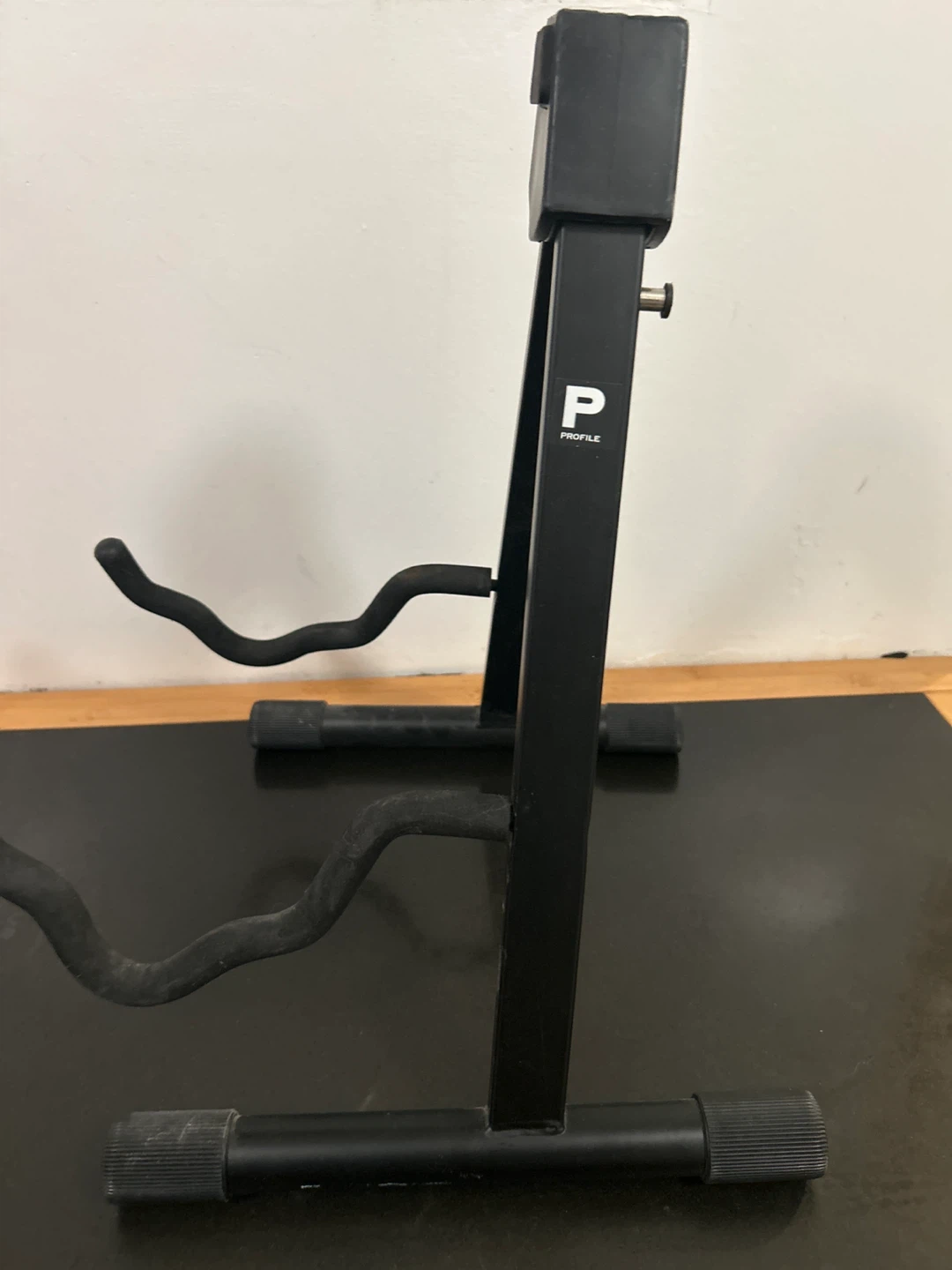 Profile "P" Logo Guitar Stand