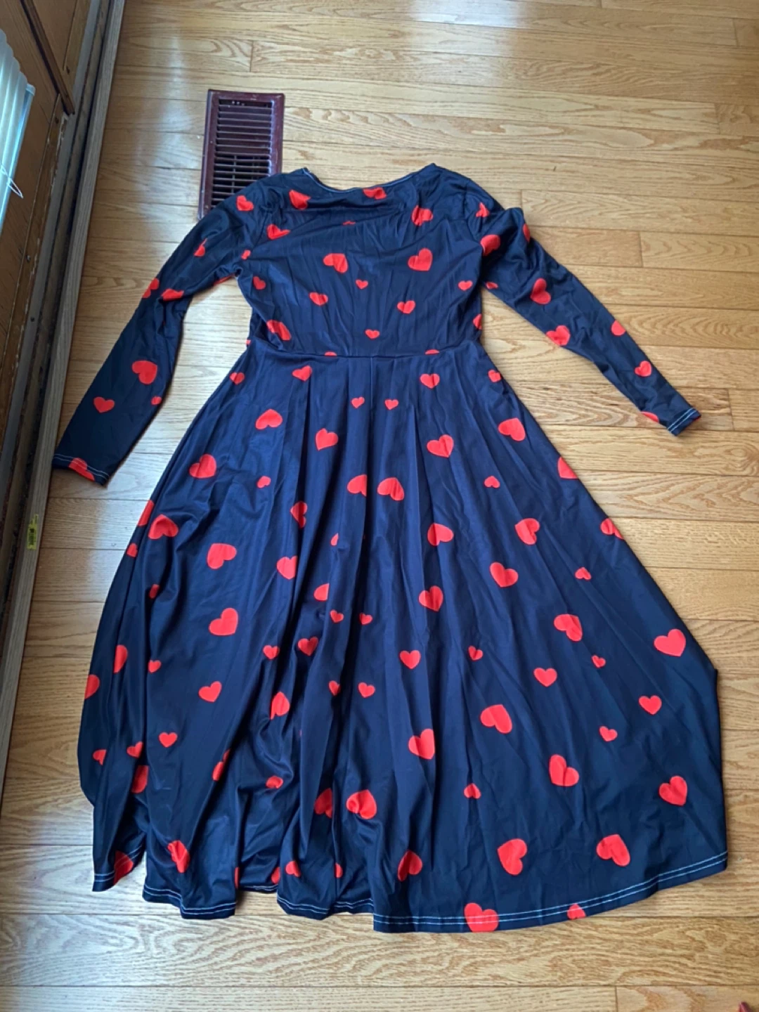 Black Dress with Red Hearts size l large
