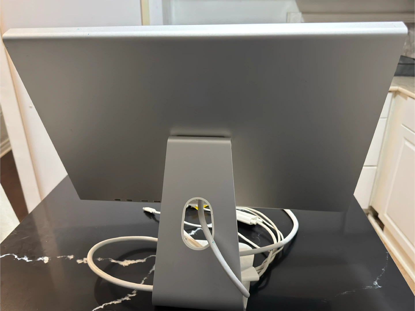 Apple Cinema HD Display Monitor - photo 2