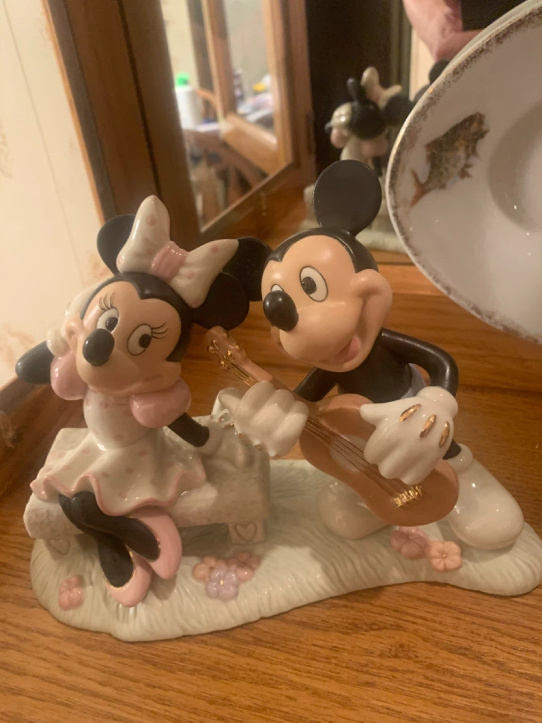 Disney Mickey and Minnie Mouse Figurine
