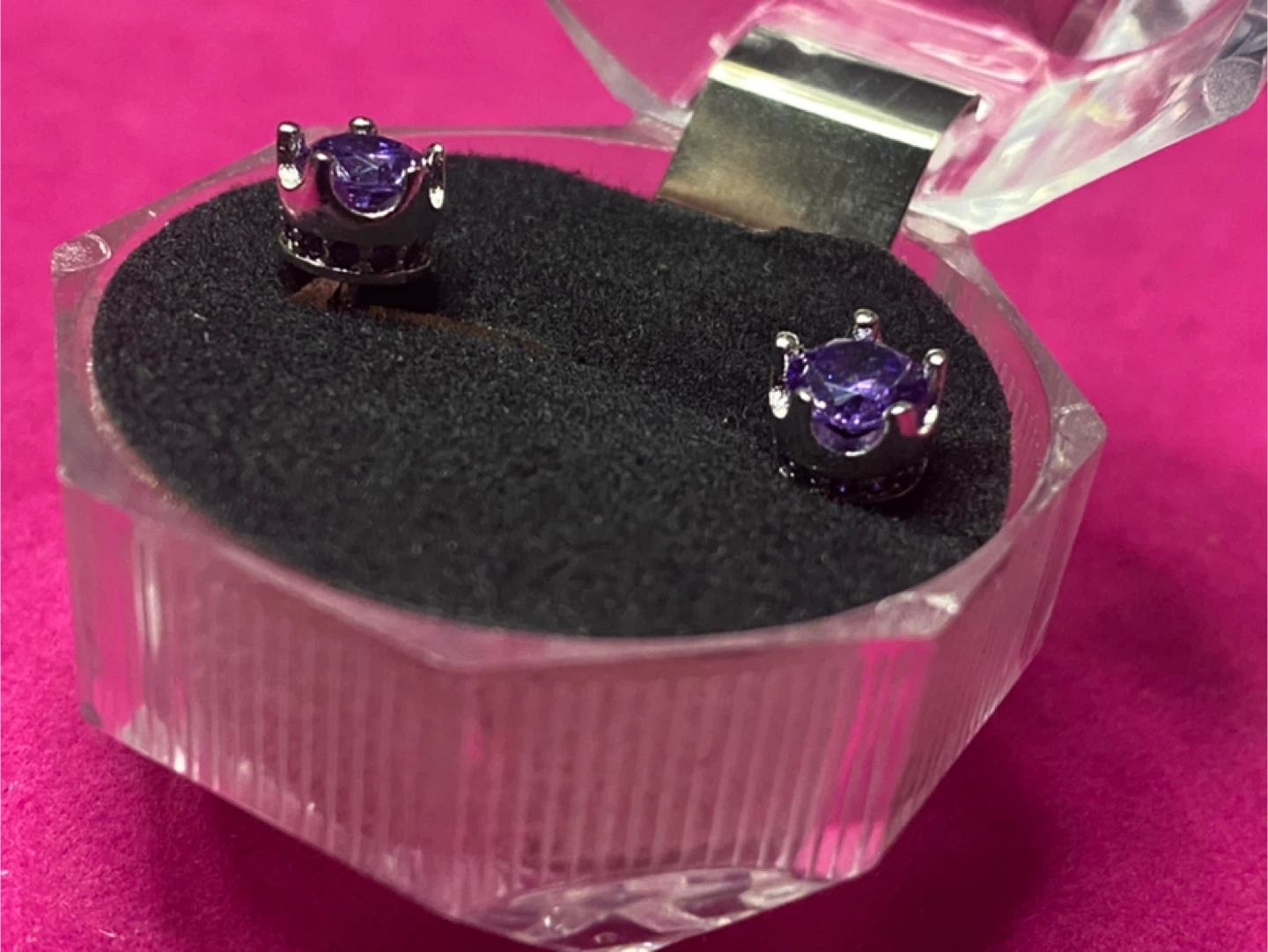 3 pairs of amethyst studs 🏆 - photo 4