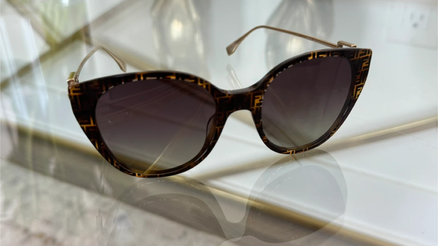 Authentic FENDI Women's 40047I 54mm Polarized Sunglasses