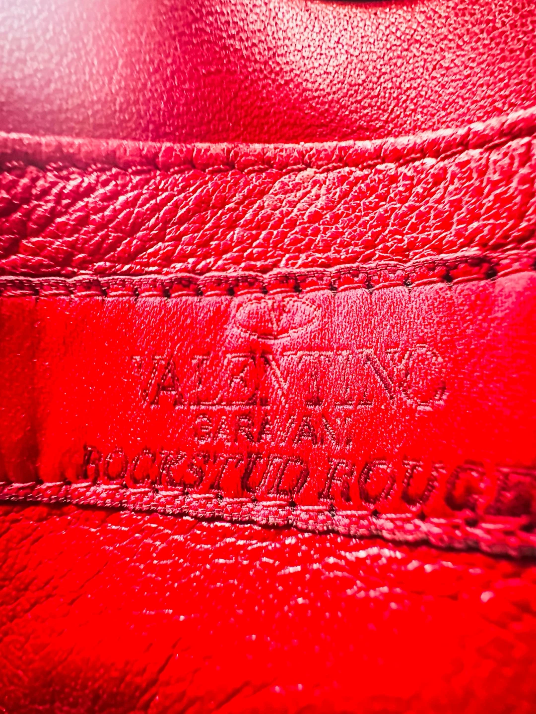 Valentino Garavani Rockstud Rouge Leather Shoulder Bag - photo 5