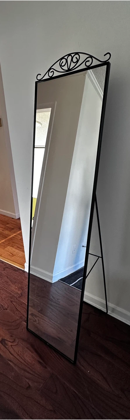 Standing Full Length Mirror with Decorative Top