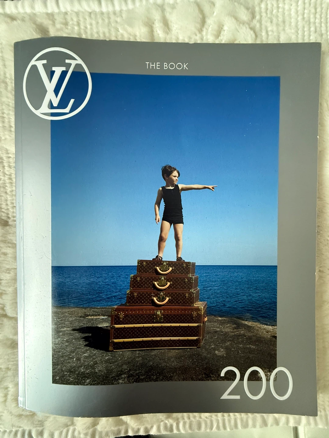 Louis Vuitton The Book 200