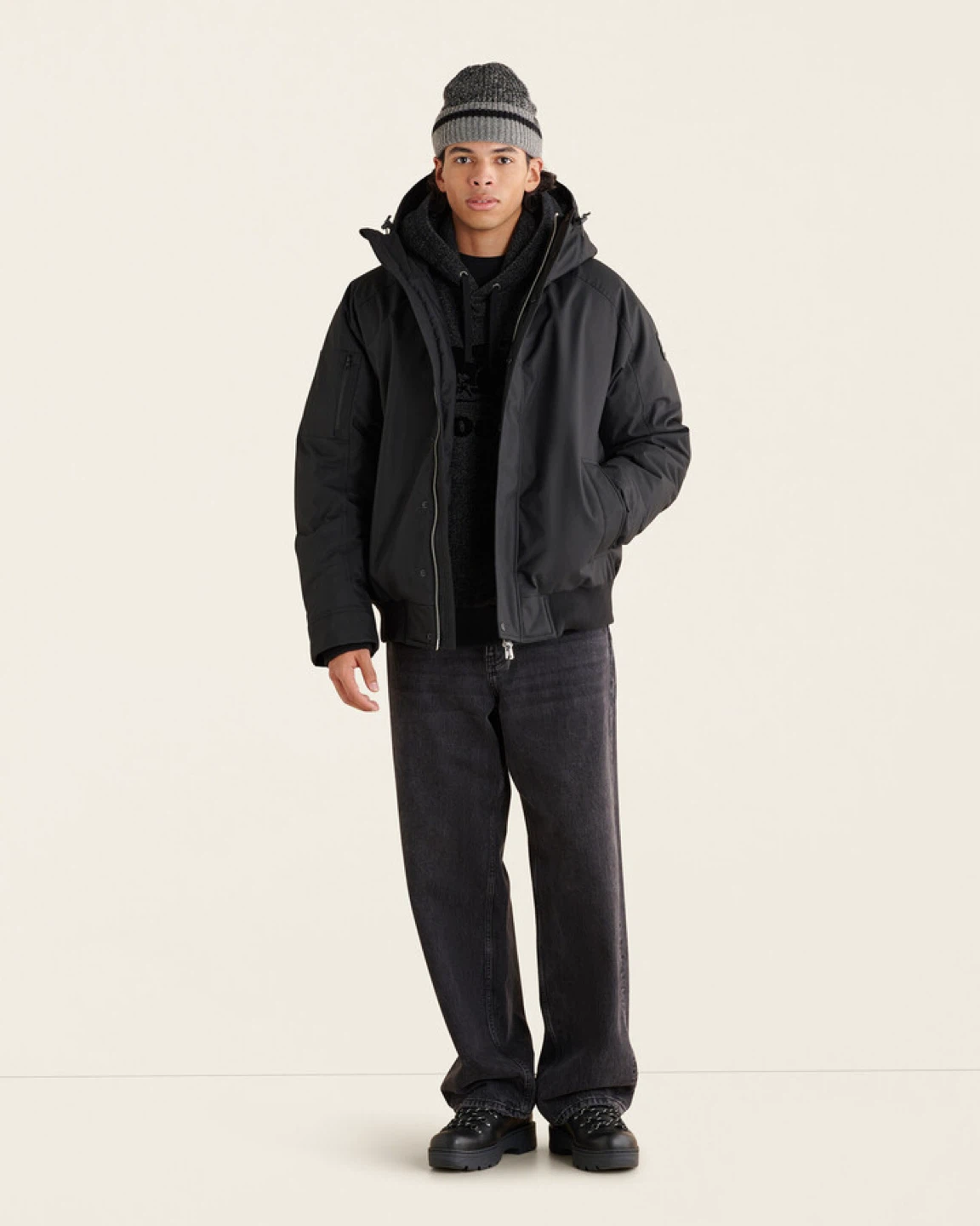 Black Down-Filled Bomber Winter Jacket - photo 2
