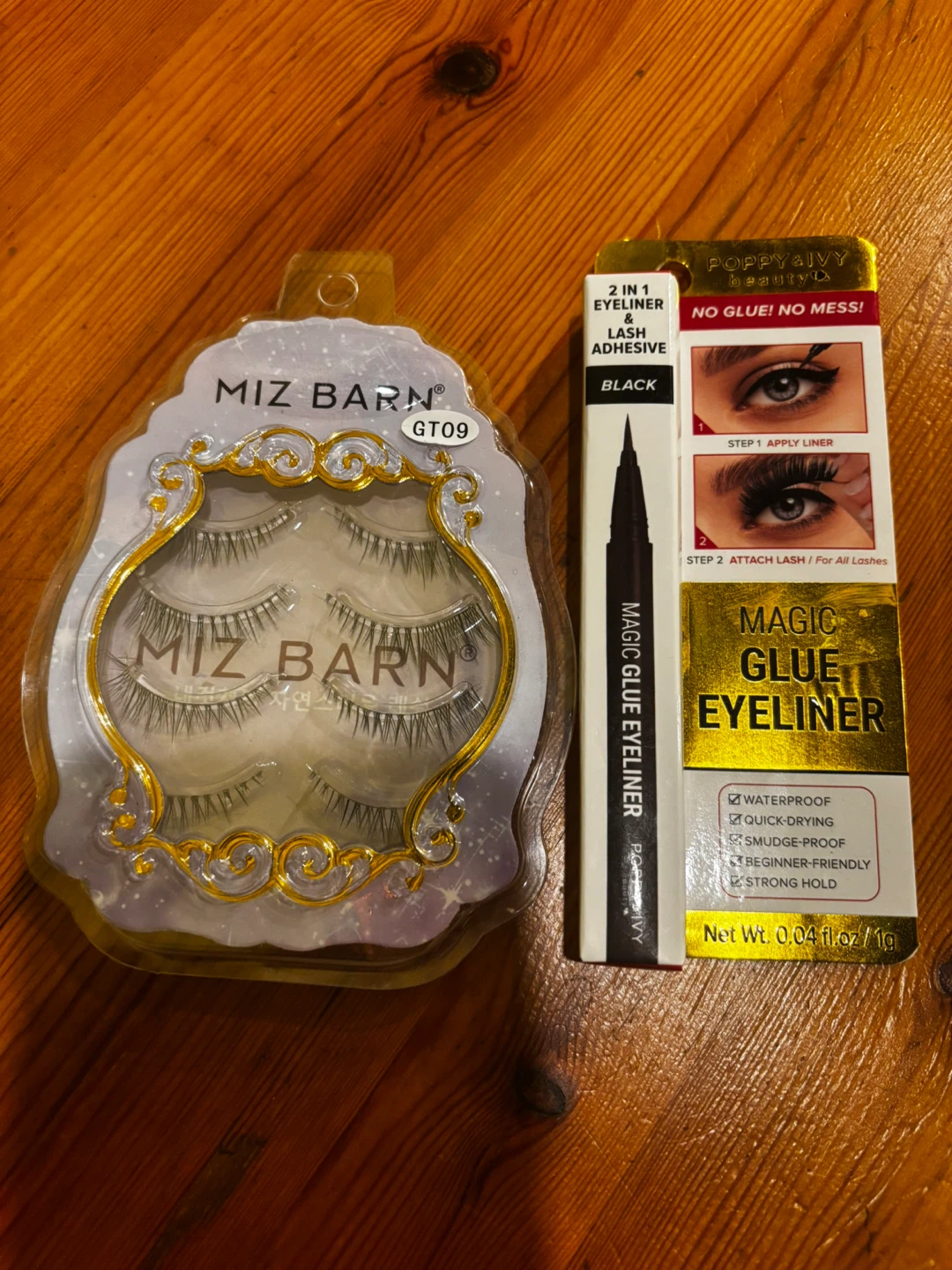 Eye Lashes & Glue Eyeliner.wm2620.