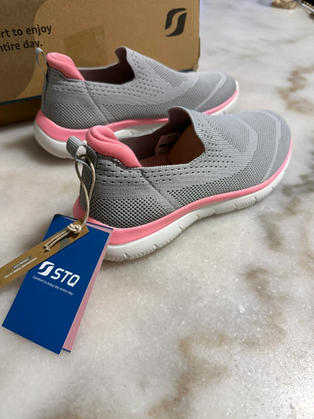 NEW Slip on Lightweight Memory Foam Sneakers, 6.5 - photo 2