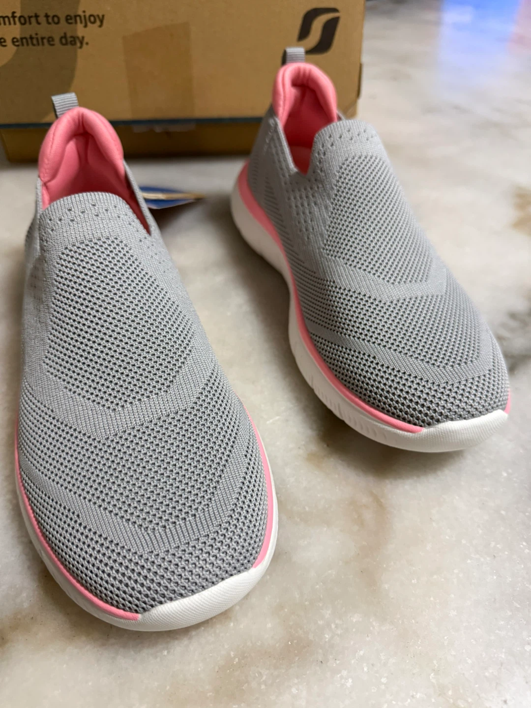 NEW Slip on Lightweight Memory Foam Sneakers, 6.5 - photo 5