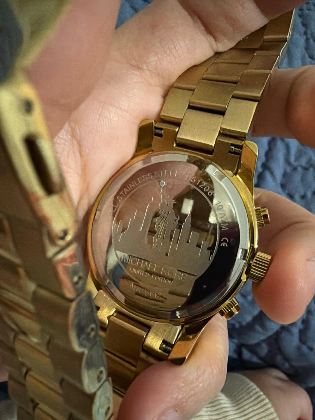 Michael Kors New York Limited Edition Gold Chronograph Watch - photo 4