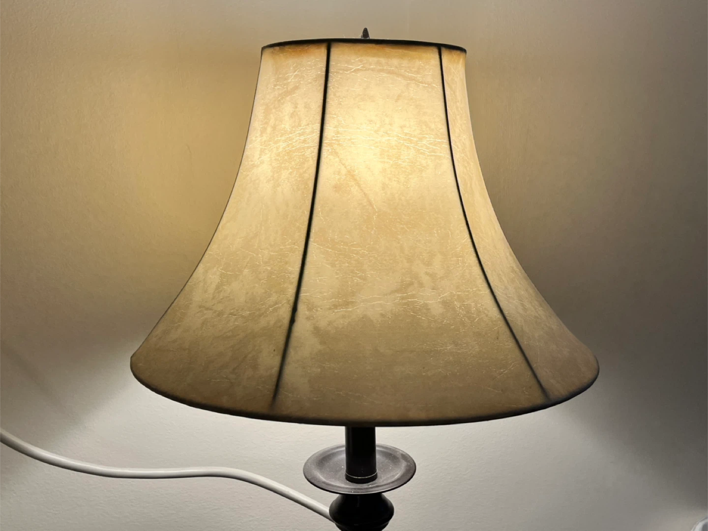 Set of 2 Black Table Lamps with Tan Lampshades - photo 3