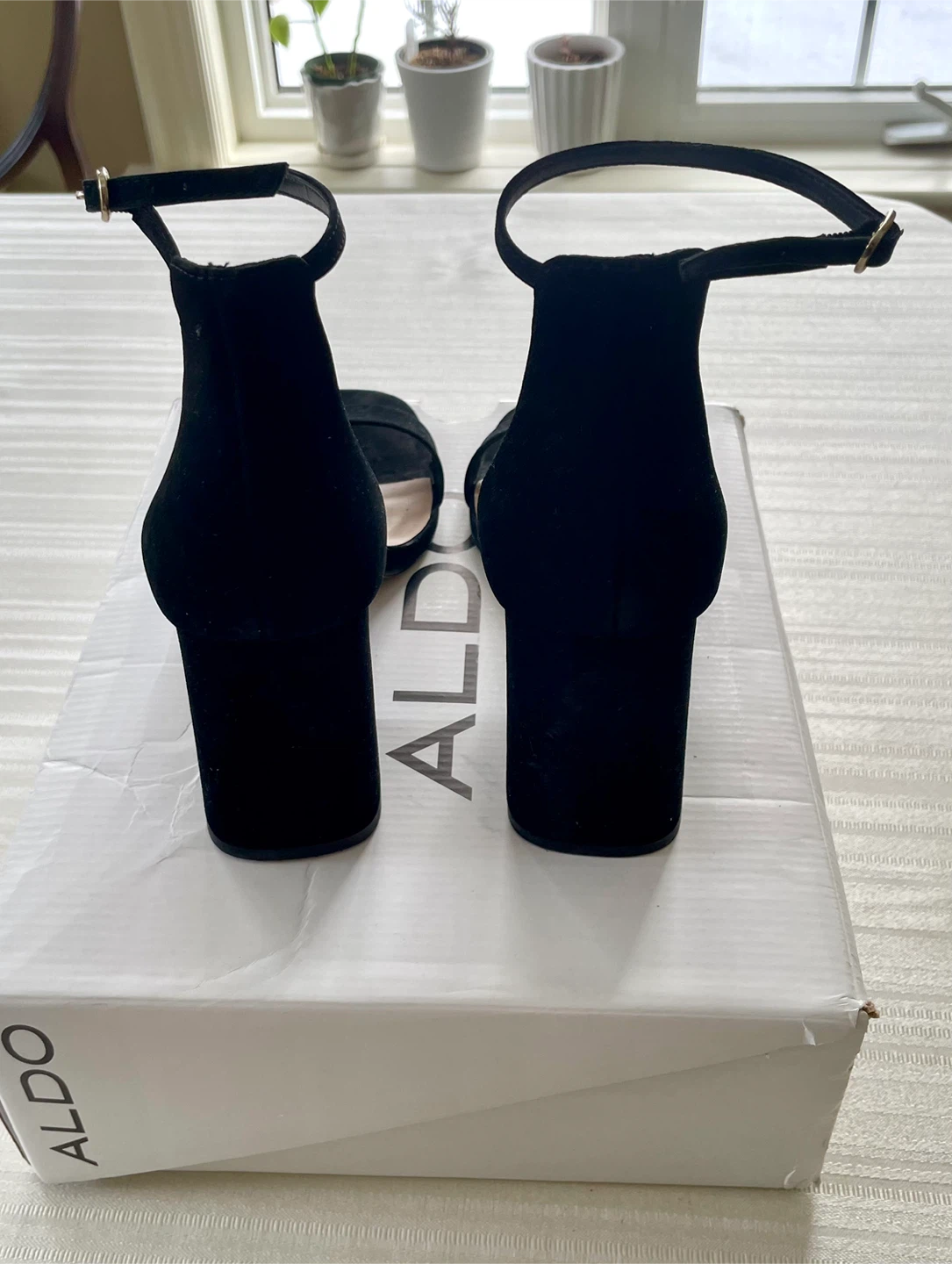 Aldo Black Suede Block Heel Sandals Size 8.5 🏆 - photo 4