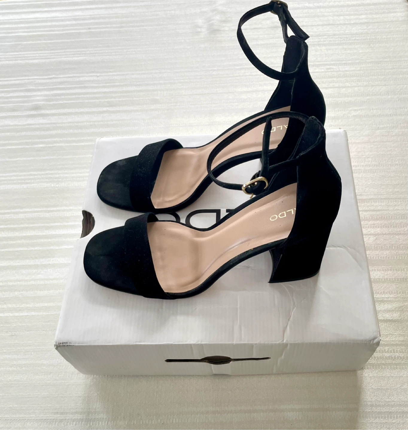 Aldo Black Suede Block Heel Sandals Size 8.5 🏆 - photo 3