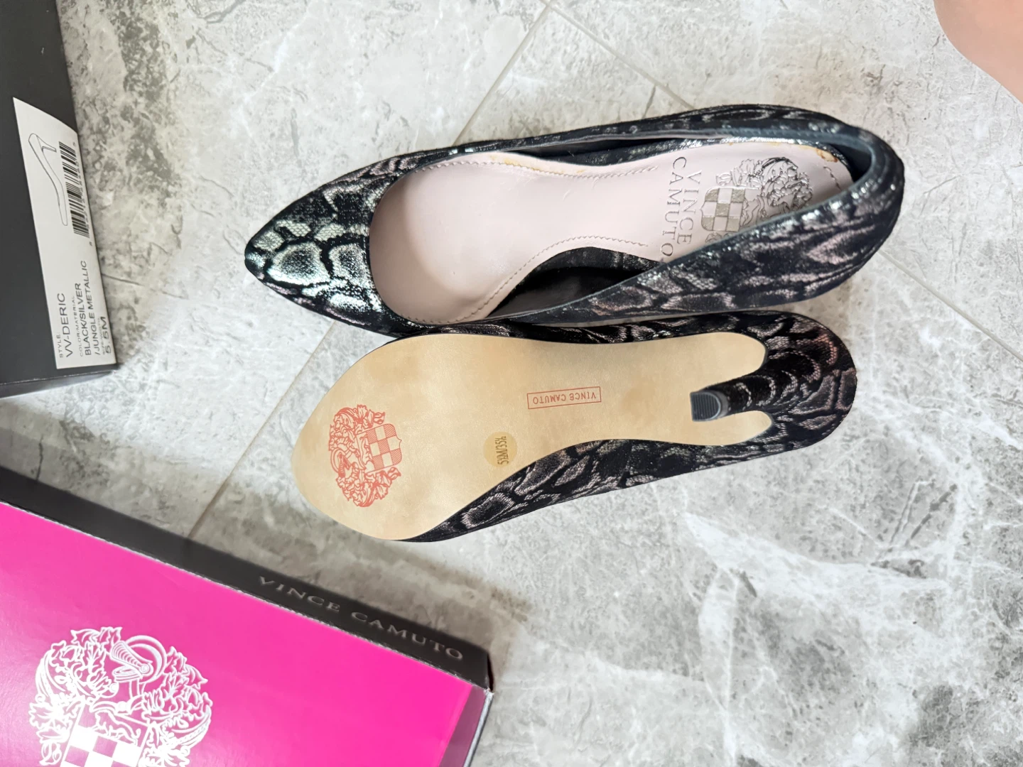 Vince Camuto "Vvderic" Black Silver Heels - Size 5.5M - photo 3