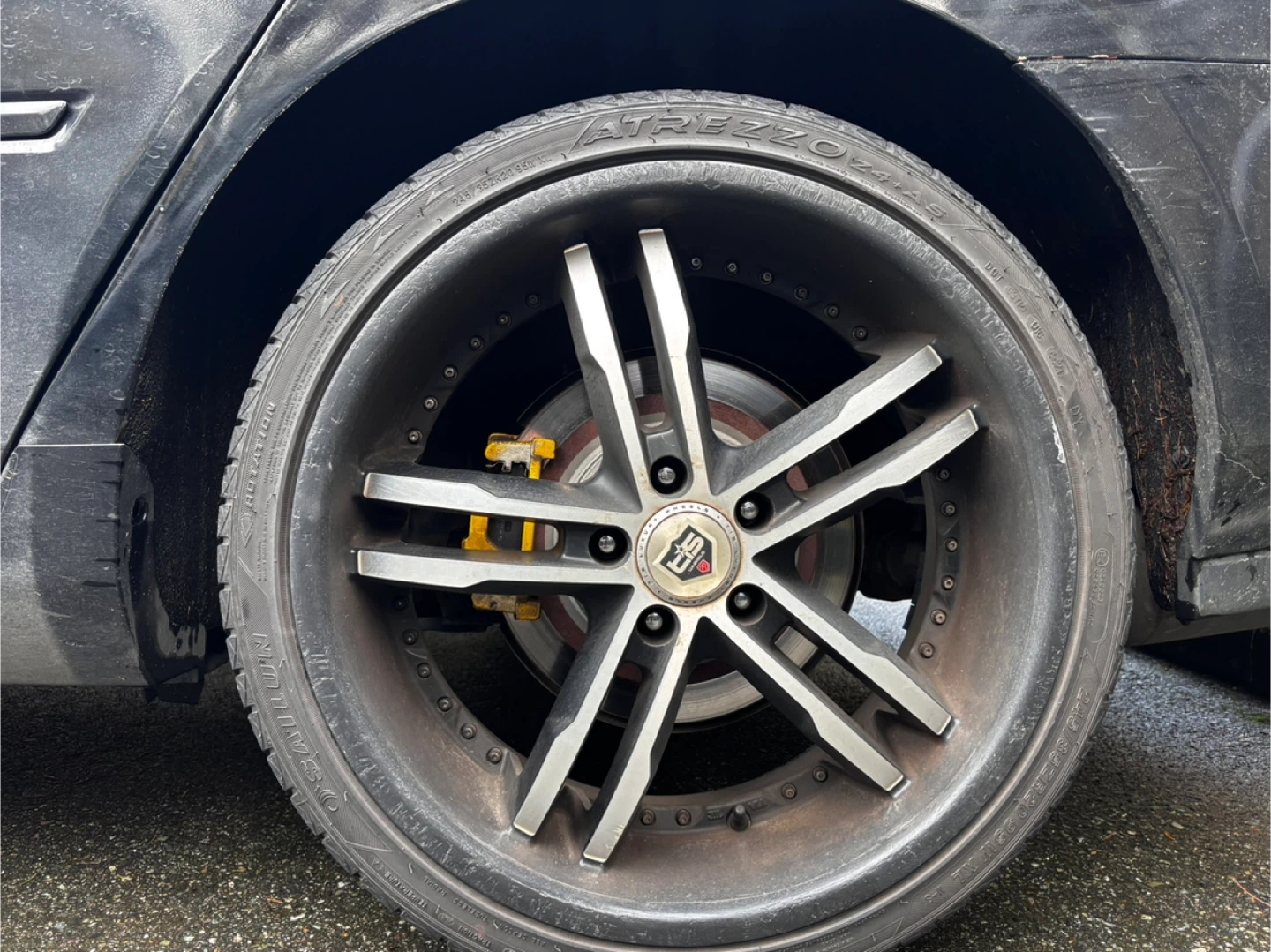 Infiniti M35x Sedan (approx. 154,000kms) - photo 4