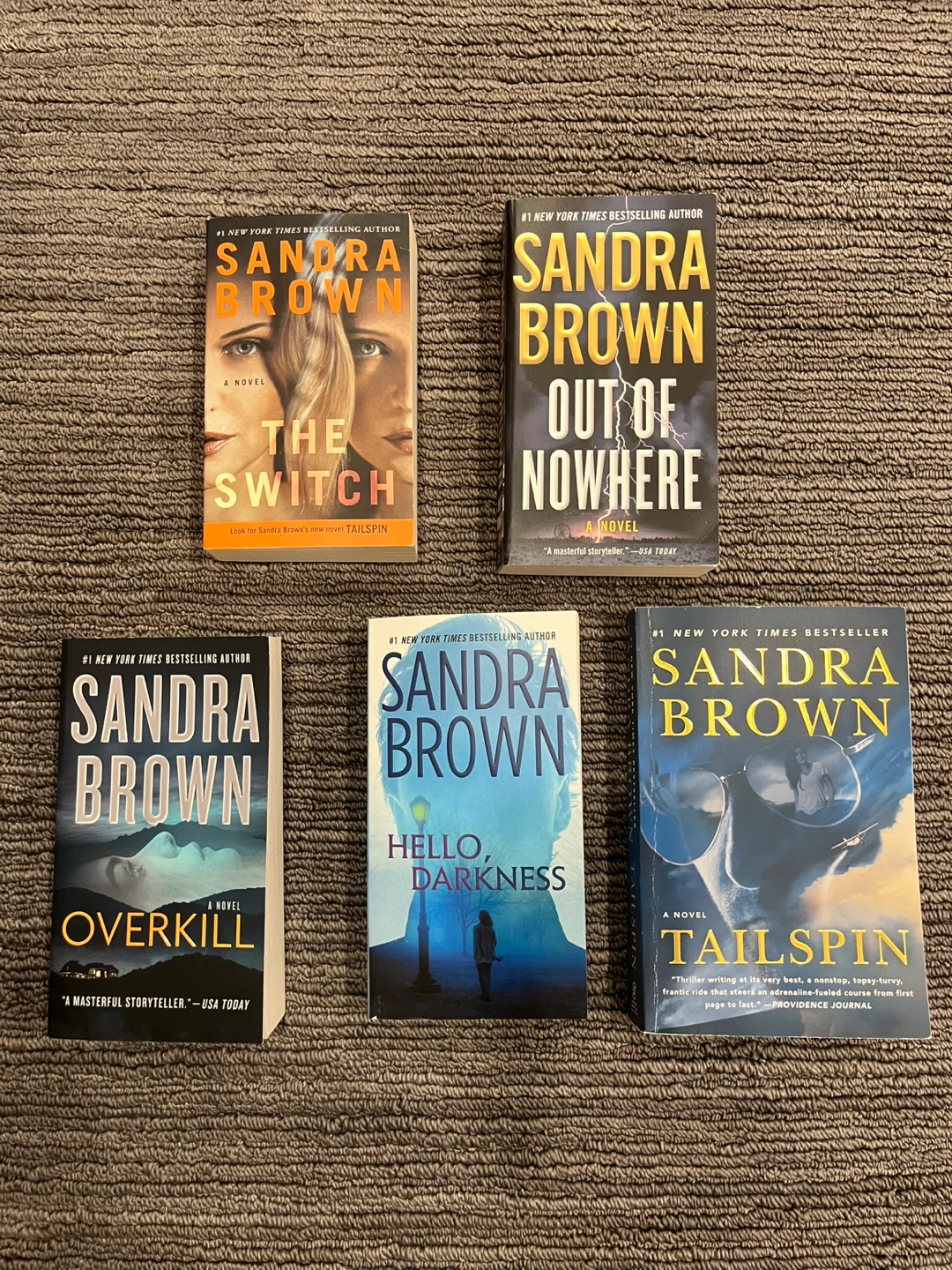 Sandra Brown paperback novels - photo 2