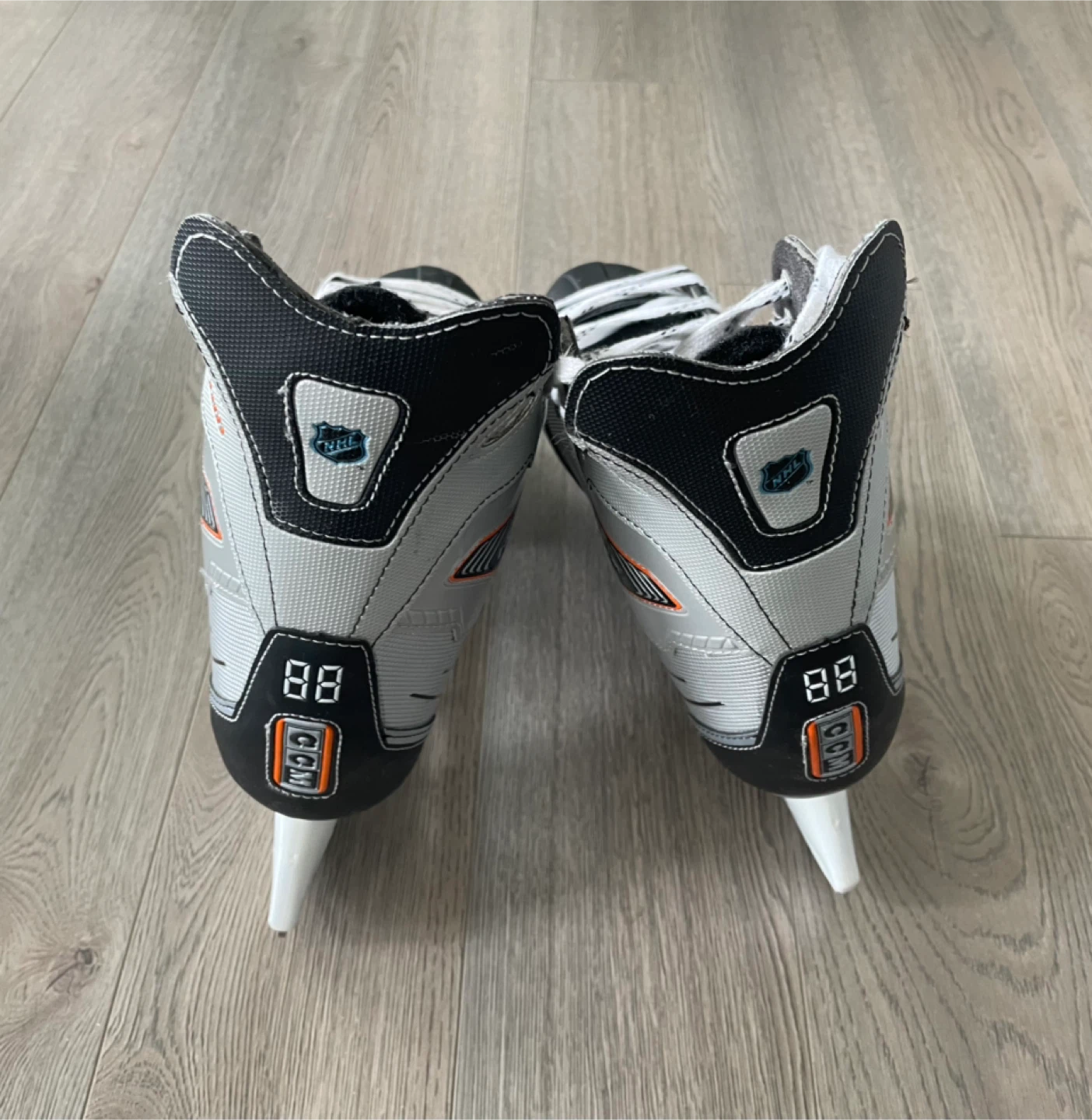 CCM Vector Ice Skates - Size 12 - photo 3