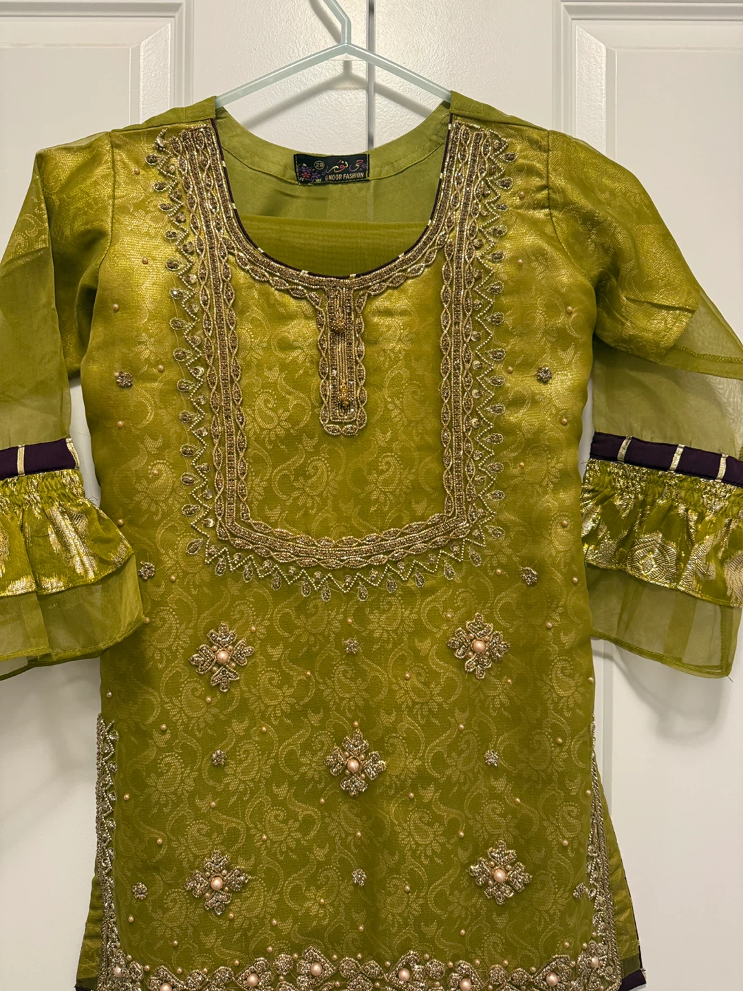 Women's Green Embroidered Kurti