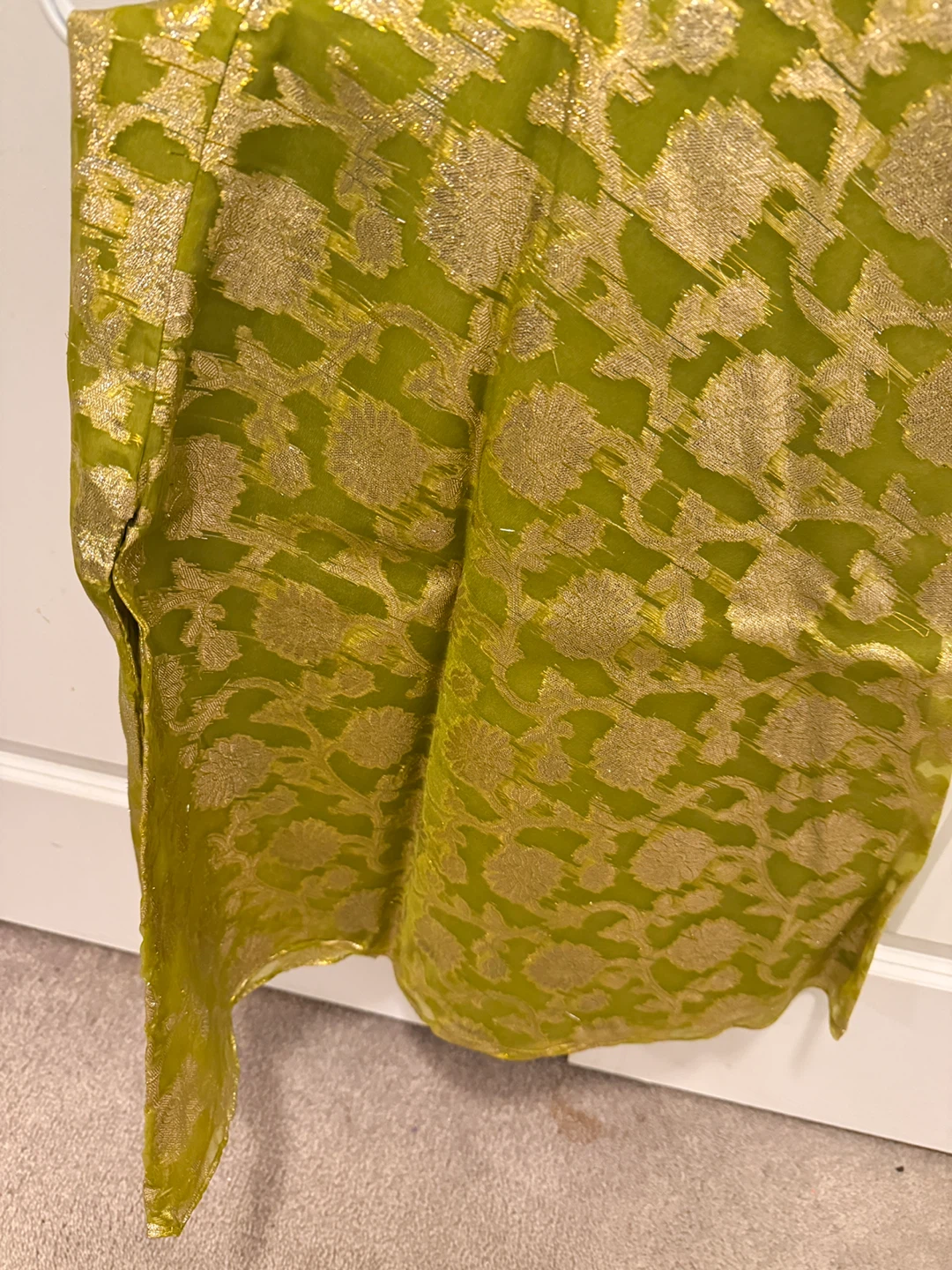 Women's Green Embroidered Kurti - photo 2