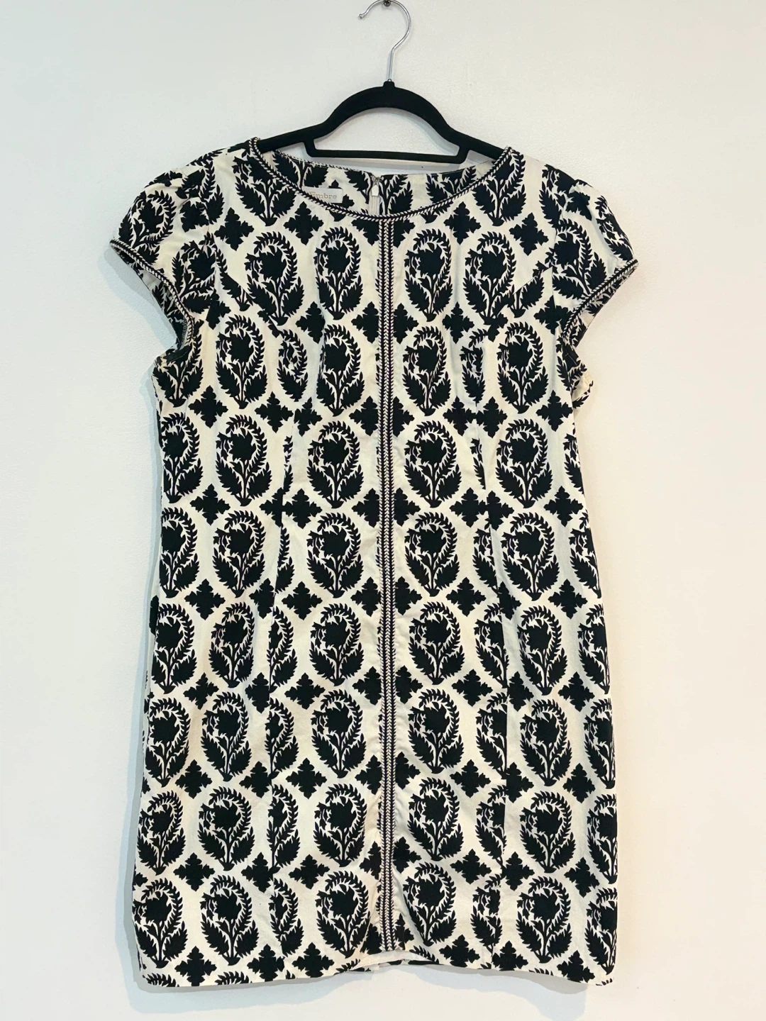 Embre Black & White Floral Print Dress Size 16