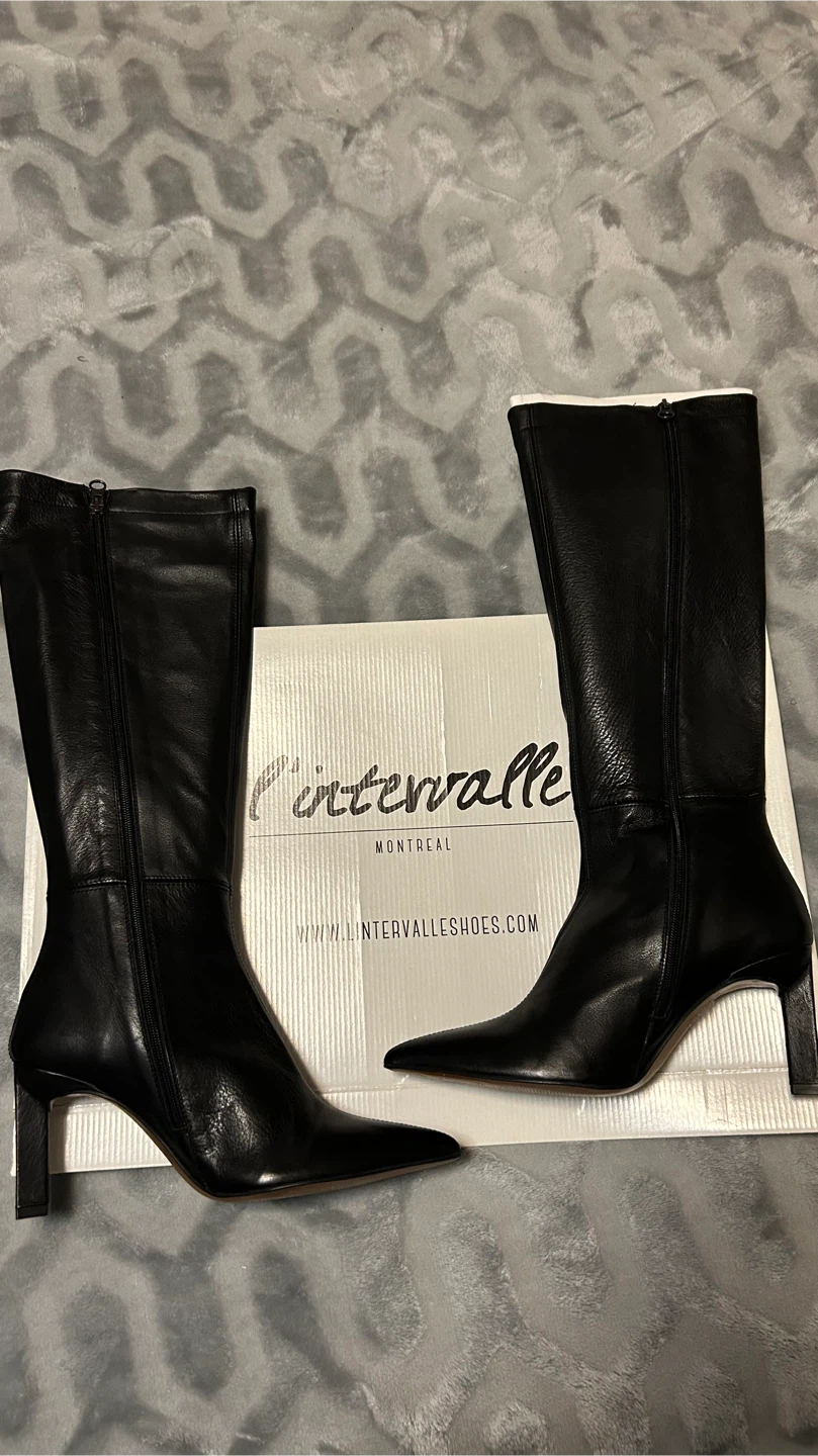 L'Intervalle Black Leather Pointed Toe Heeled Boots🏆