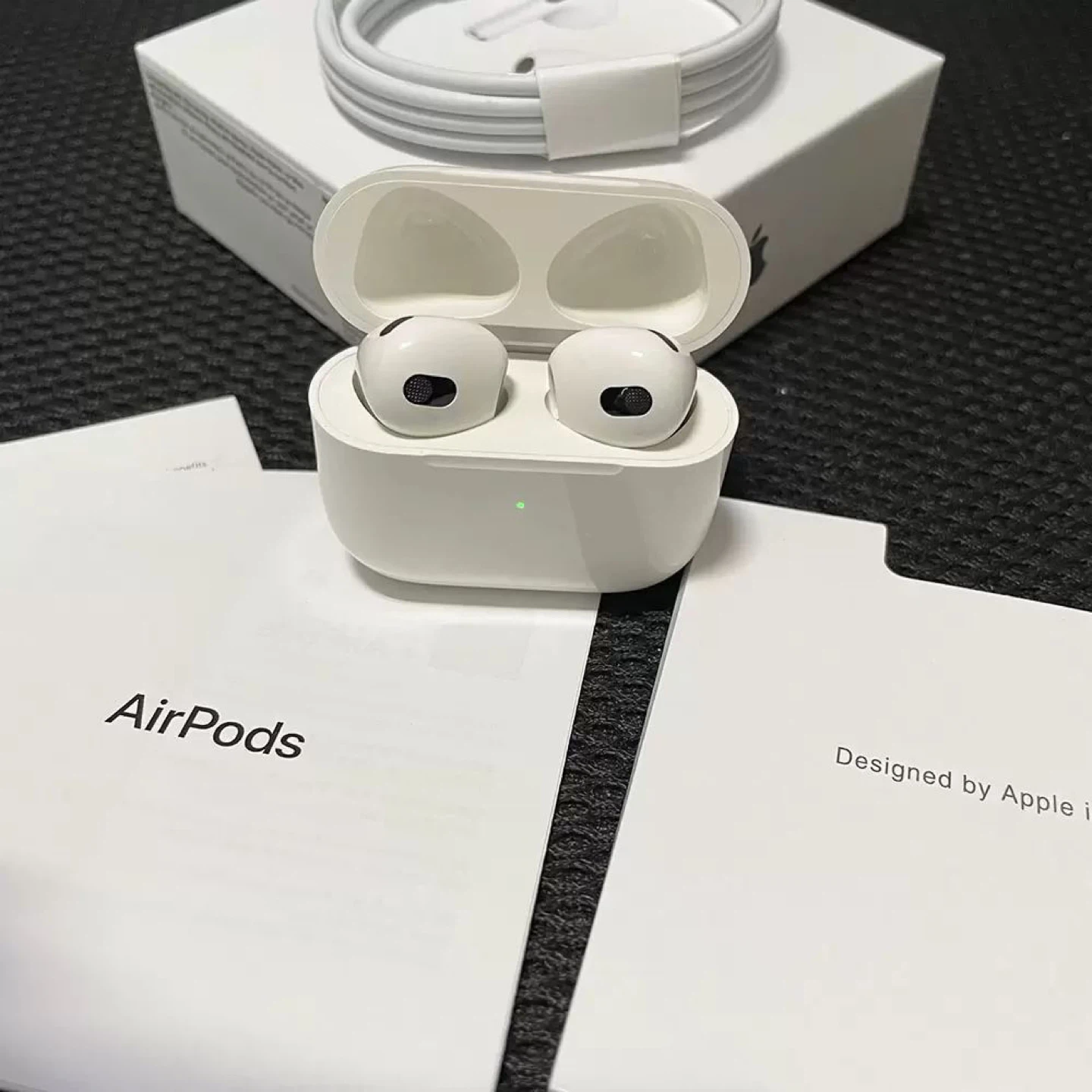 Apple AirPods (3rd Generation) with MagSafe Charging Case - photo 4