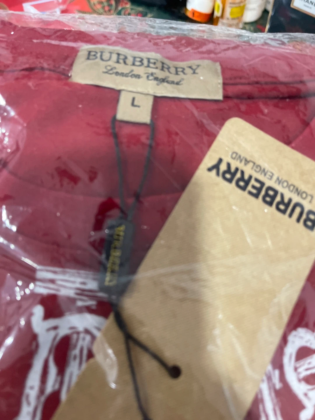 Burberry London England Red Graphic T-Shirt Size L - photo 2